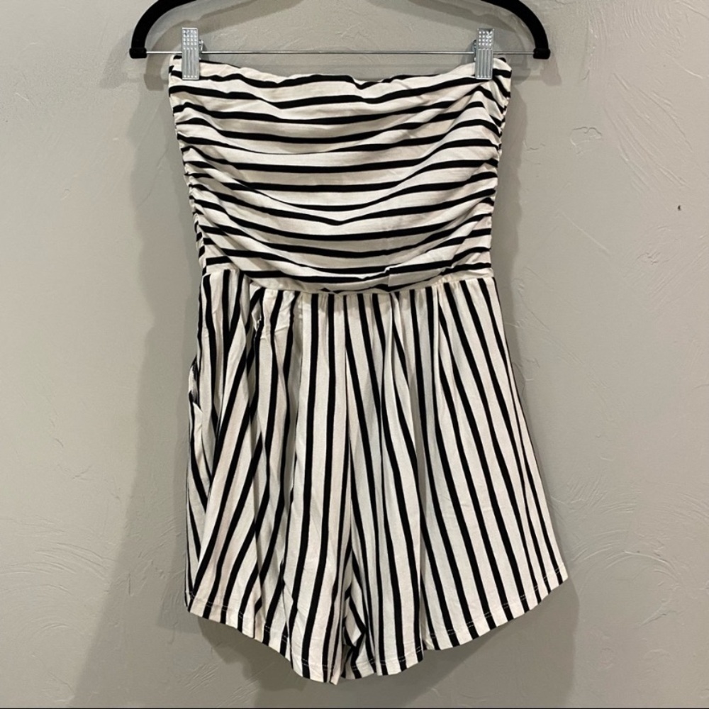 Heart & Hips Striped Romper